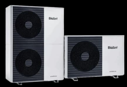 Warmtepomp buitenunit naast een woning